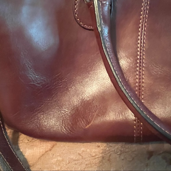 Old Angler Leather Duffel Bag with zipper - Picture 3 of 13